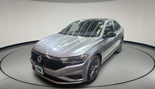 Volkswagen • Jetta