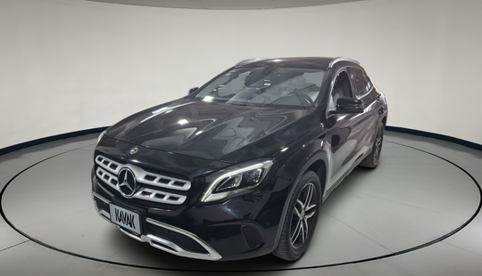 Mercedes Benz • Clase GLA