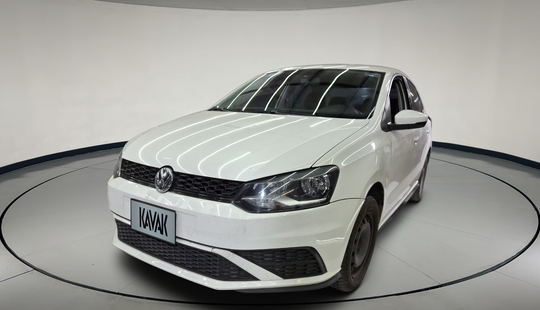 Volkswagen • Vento