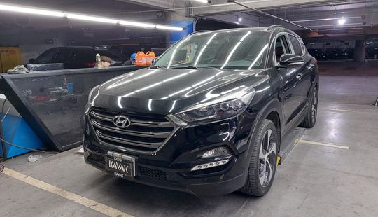Hyundai • Tucson