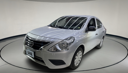 Nissan • Versa