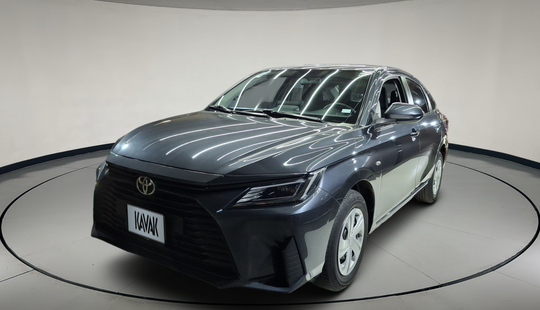 Toyota • Yaris