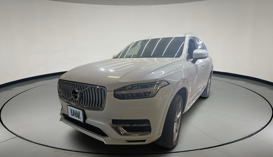 Volvo • XC90