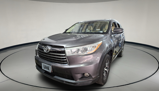 Toyota • Highlander