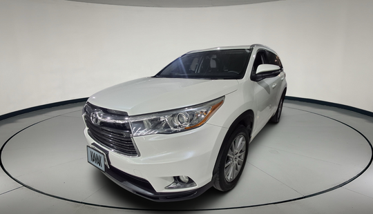 Toyota • Highlander