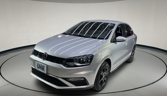 Volkswagen • Vento