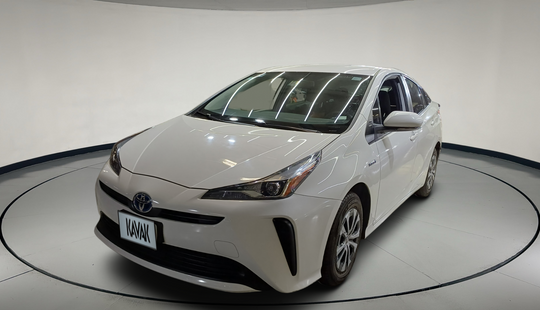 Toyota • Prius