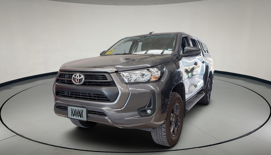 Toyota • Hilux