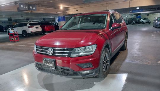 Volkswagen • Tiguan