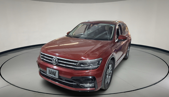 Volkswagen • Tiguan