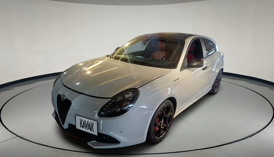 Alfa Romeo • Giulietta