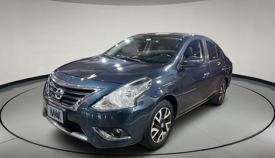 Nissan • Versa