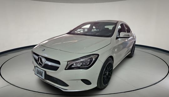 Mercedes Benz • Clase CLA