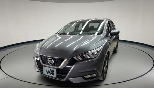 Nissan • Versa
