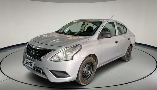 Nissan • Versa