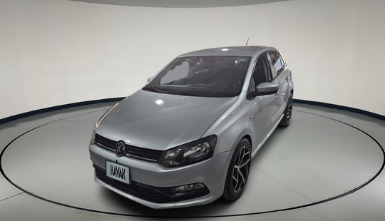 Volkswagen • Polo