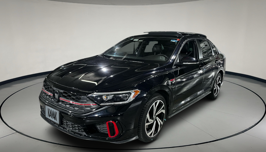 Volkswagen • Jetta