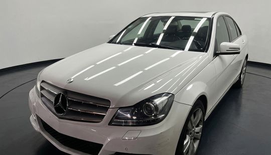 Mercedes Benz • Clase C