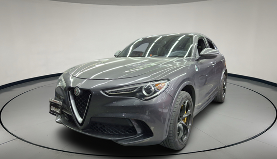 Alfa Romeo • Stelvio