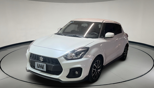 2023 • 45,570 km • Automático