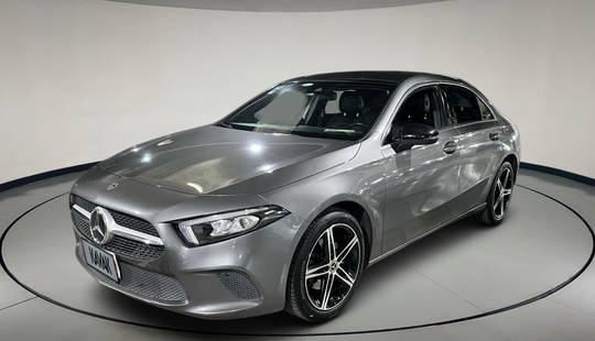 Mercedes Benz • Clase A