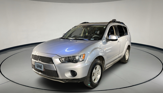 Mitsubishi • Outlander