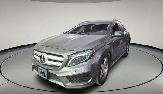 Mercedes Benz • Clase GLA