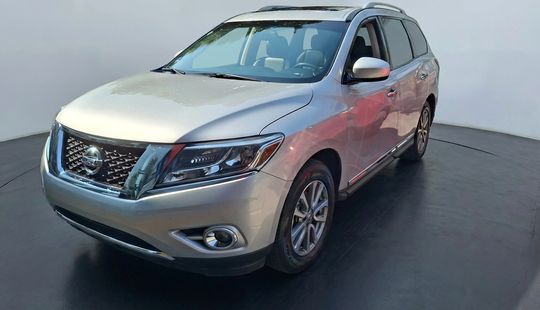 Nissan • Pathfinder