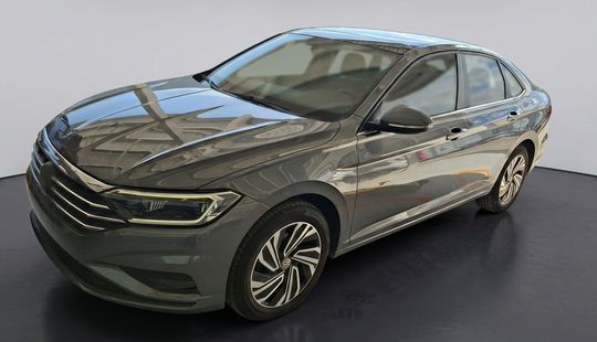 Volkswagen • Jetta