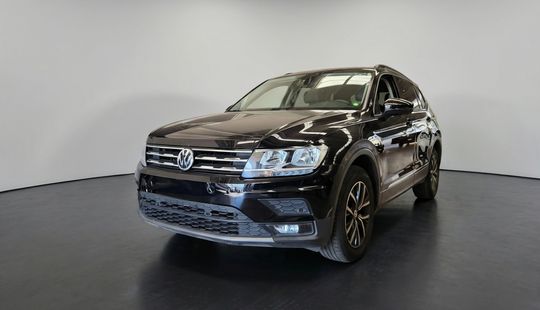 Volkswagen • Tiguan