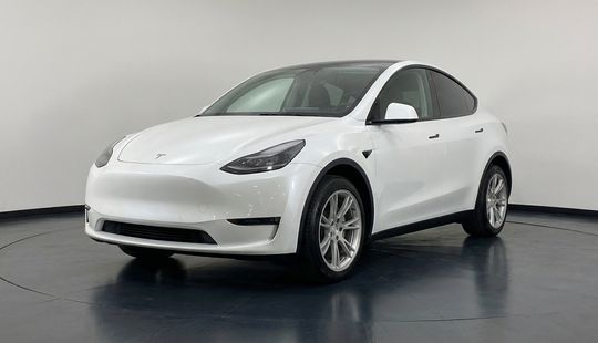 Tesla • Model Y