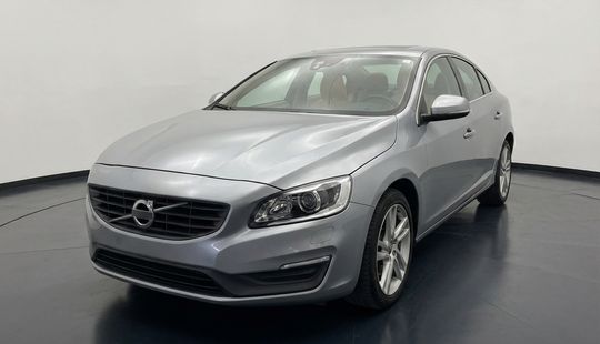Volvo • S60