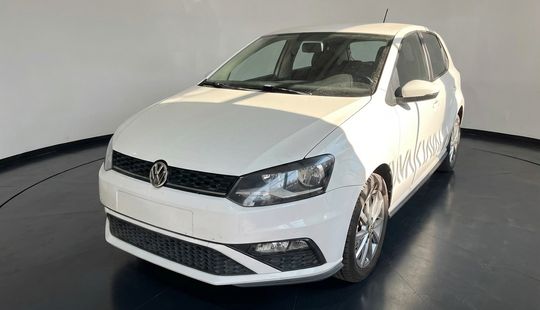 Volkswagen • Polo