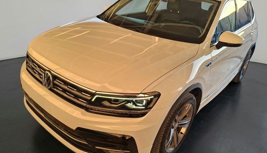 Volkswagen • Tiguan