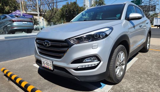 Hyundai • Tucson