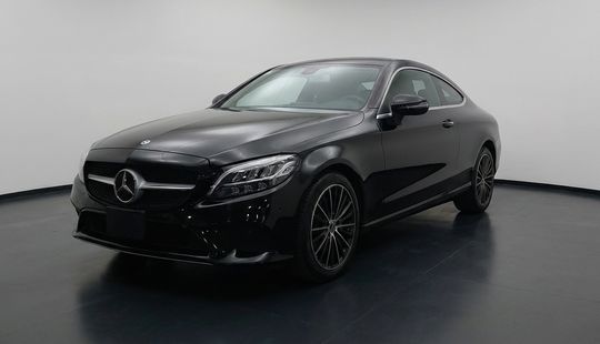 Mercedes Benz • Clase C
