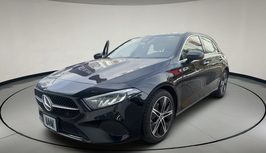 Mercedes Benz • Clase A