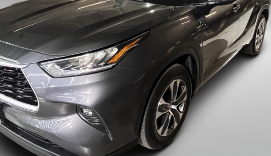 Toyota • Highlander