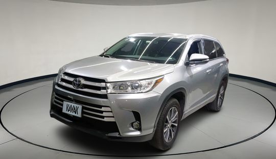 Toyota • Highlander