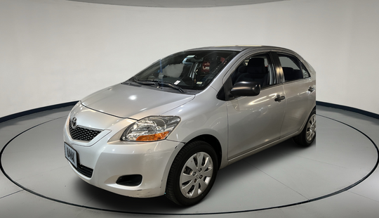 Toyota • Yaris