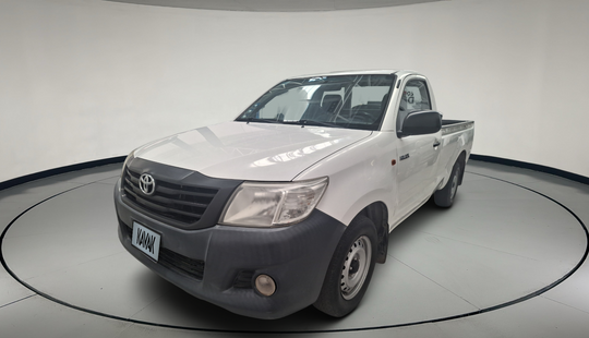 Toyota • Hilux