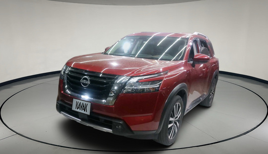 Nissan • Pathfinder