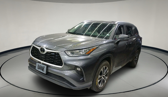 Toyota • Highlander