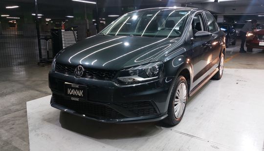 Volkswagen • Vento