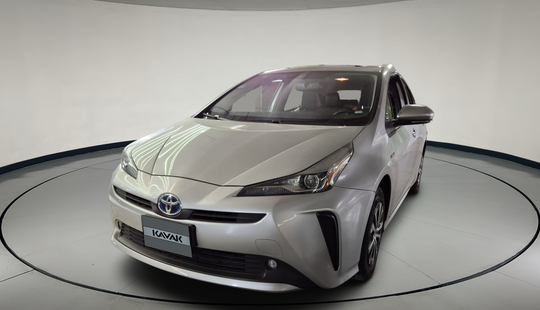 Toyota • Prius
