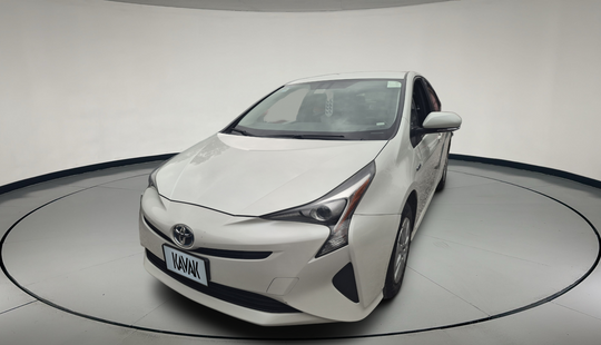 Toyota • Prius