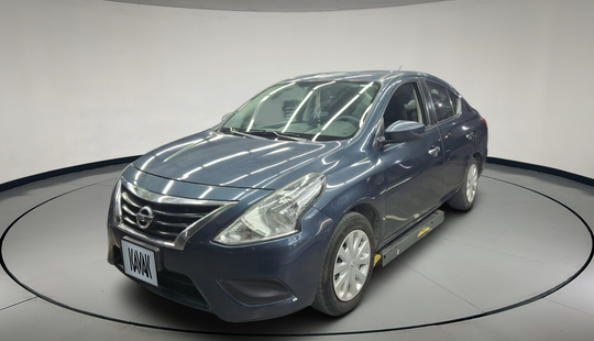 Nissan • Versa