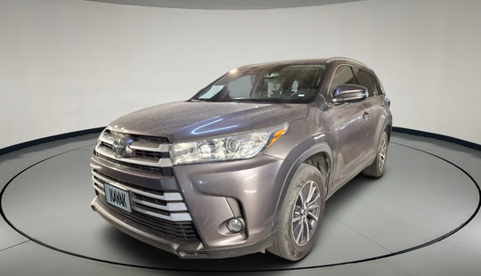 Toyota • Highlander