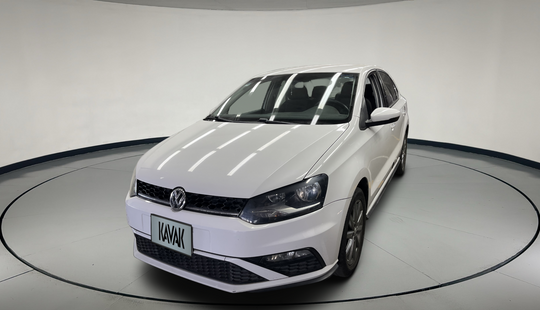 Volkswagen • Vento