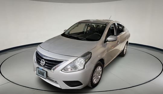 Nissan • Versa